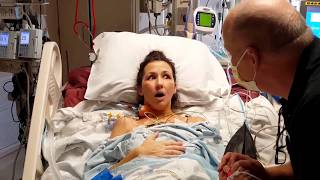 Une femme respire pour la première fois après une greffe des poumons