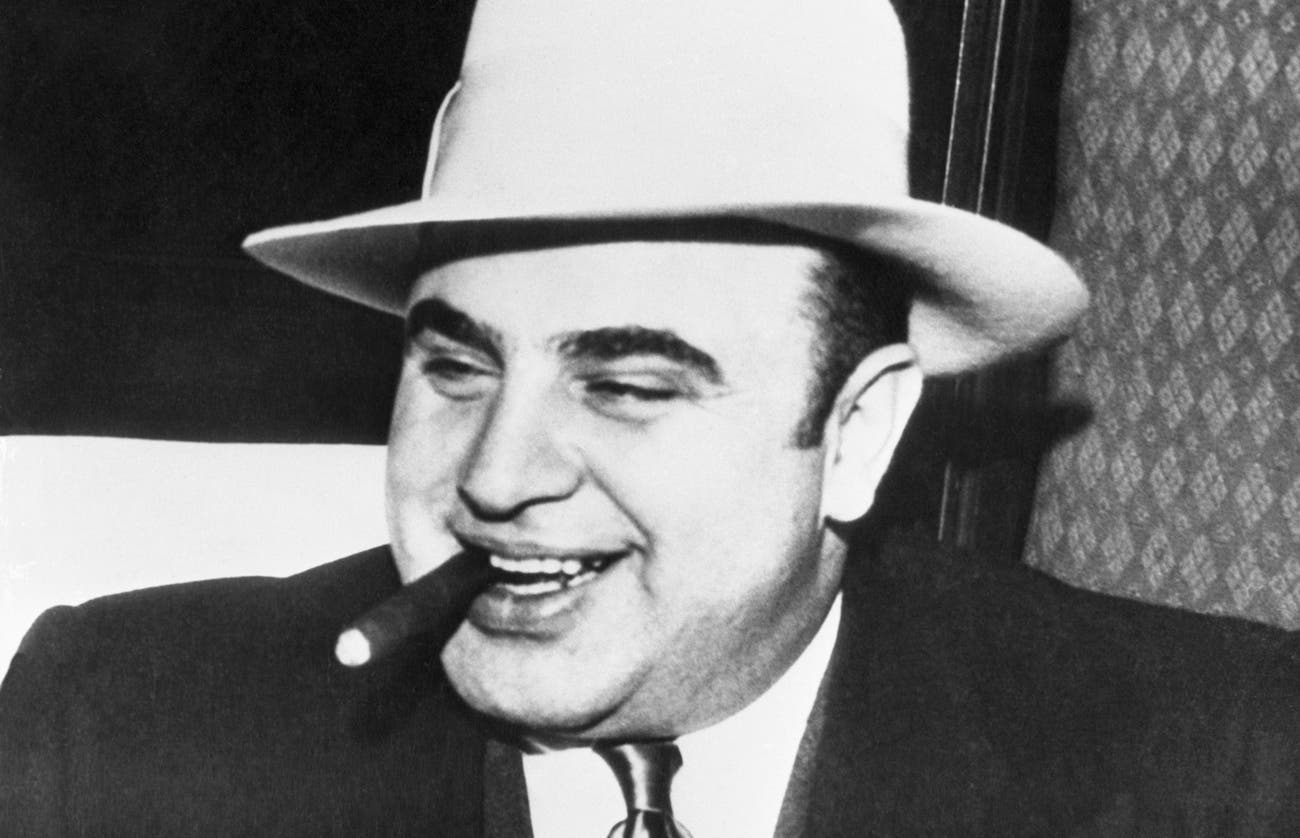 Retour sur la vie d'Al Capone, célèbre gangster le plus redouté de  l'Amérique du XXe siècle – Tuxboard