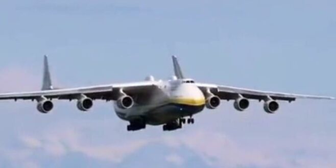 photo de l Antonov An-25 Mriya, le plus long avion du monde