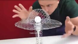La lampe champignon atomique