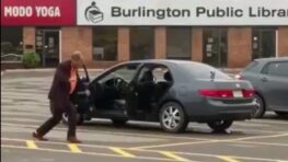 Cet Ontarien n’a pu su retenir d’exprimer sa bonne humeur et sa joie de vivre, il a dansé à fond sur un parking