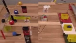 Cette réaction en chaine de la machine de Rube Goldberg est-elle ratée ou faite exprès ?