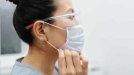 Le pince-nez anti-buée : le must have des personnes portant des lunettes