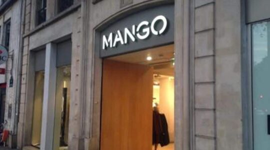 Cohue chez Mango pour son nouveau gilet tricoté en maille à moins de 13€ !