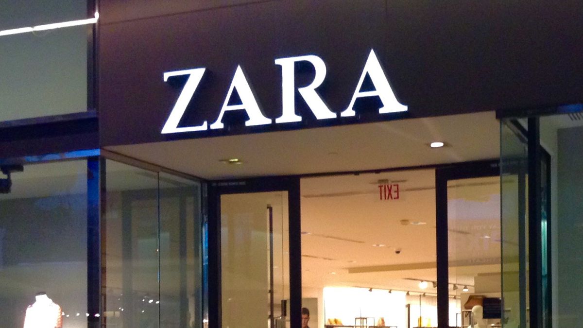 Cohue chez Zara pour cette veste de motard transformée en robe !