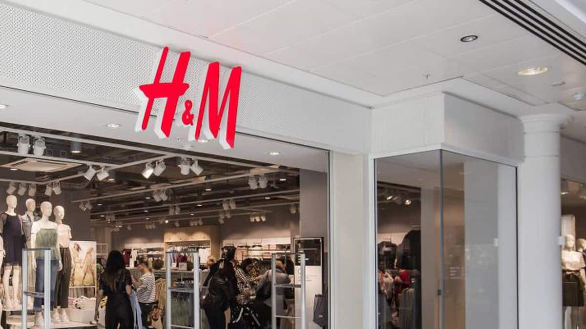 H&M frappe fort avec ses chaussures argentées à moins de 40 euros