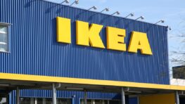 Ikea dévoile le kit parfait pour bien éclairer son dressing !
