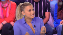 Kelly Vedovelli s'affiche au naturel et charme ses fans sur Instagram !