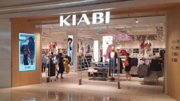 Kiabi frappe fort et lance aussi son service de location de vêtements !