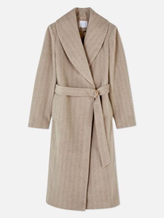 Carton chez Primark pour ce manteau de saison à shopper pour tout juste 40 euros