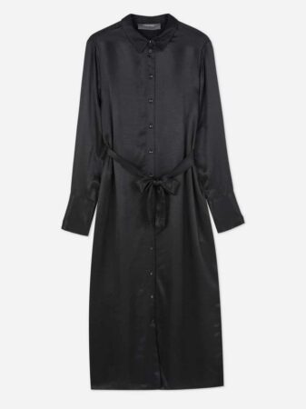 Cohue chez Primark pour la plus belle robe en satin de l'hiver à moins de 25 euros