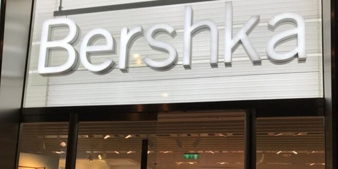 Bershka a la robe de soirée parfaite pour les fêtes de fin d'année à moins de 25 euros !