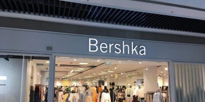 Bershka frappe fort avec cette copie de la robe de Mercredi Addams parfaite pour les fêtes !