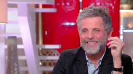 C à vous Stéphane Guillon atomise violemment Cyril Hanouna et TPMP !