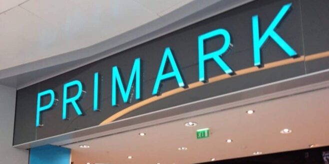 Cohue chez Primark pour une robe zébrée parfaite pour le réveillon