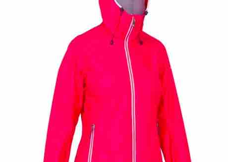 Decathlon fait un carton avec sa veste nautique à prix mini !-article