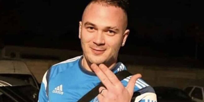 Jul écrase Booba, Rohff, Vald et tous les autres rappeurs avec plus de 1 million d'albums vendus en 2022 !