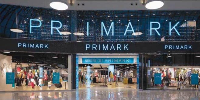 Primark cartonne avec sa robe de mère Noël parfaite pour les fêtes !