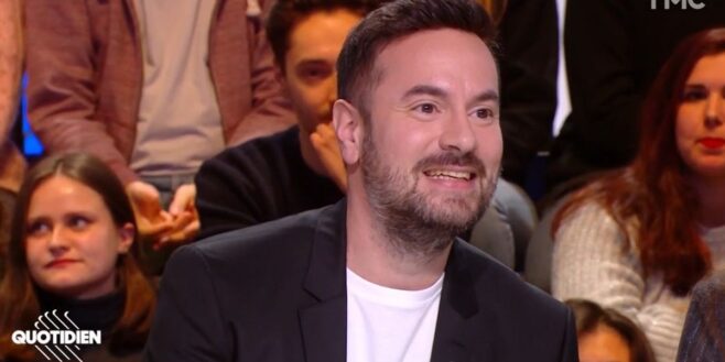 Quotidien Kyan Khojandi totalement méconnaissable et avec des cheveux face à Yann Barthès !