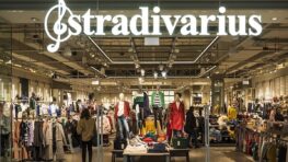 Stradivarius cartonne avec ce manteau en maille brossée à moins de 40€ !