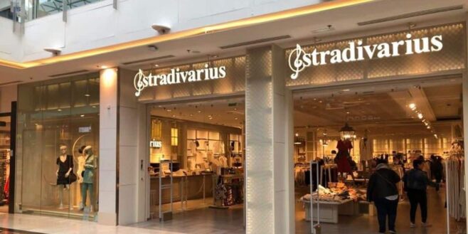 Stradivarius fait craquer toutes les femmes avec cette robe pull bohème à moins de 30 euros !