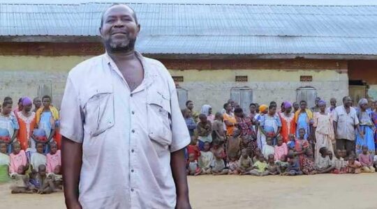 Cet agriculteur de 67 ans ne veut plus procréer après avoir eu 102 enfants et 568 petits enfants !