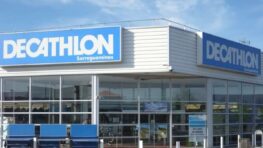 Cohue chez Decathlon pour sa robe Quechua effet ventre plat à moins de 30 euros