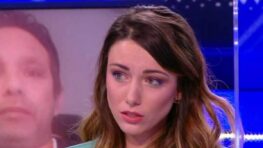 Delphine Wespiser choquée et terrorisée par les prédictions d'une voyante Vous allez mourir