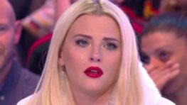 Kelly Vedovelli très inquiète par l'opération qu'elle va devoir subir Ce n'est pas anodin
