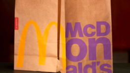 McDonald's : ne jetez plus vos sacs car ils peuvent servir à faire des lampes hyper design