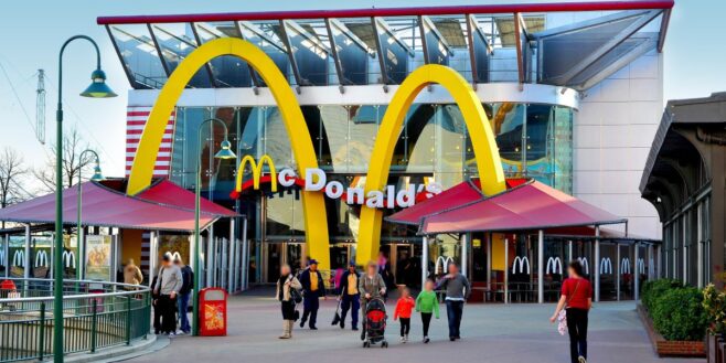 McDonald's rêve de lancer son parc d'attraction et dévoile sa première montagne russe en forme de burger !