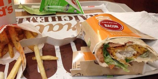 McDonald's une femme écoeurée après avoir découvert un escargot dans son wrap au poulet !