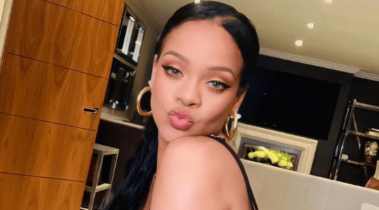Rihanna en mode torride pour présenter la nouvelle collection de lingerie SavageXFenty !
