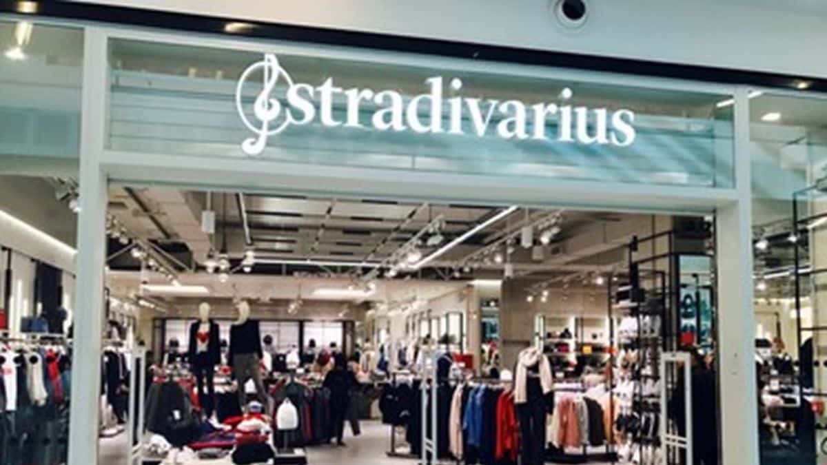 Stradivarius fait un carton avec ce sublime manteau effet mouton à moins de 30 euros !