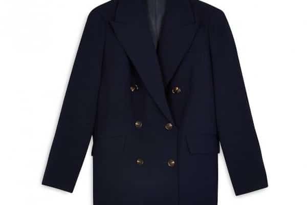 Ruée chez Primark pour cette veste intemporelle qui allie confort et élégance pour moins de 35 euros