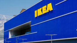 Ikea frappe fort avec cette étagère à photos disponible en plusieurs coloris à moins de 6 euros !