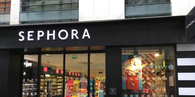 Sephora un enfant échappe à la surveillance de sa mère et détruit pour plus de 1200 euros de maquillage !