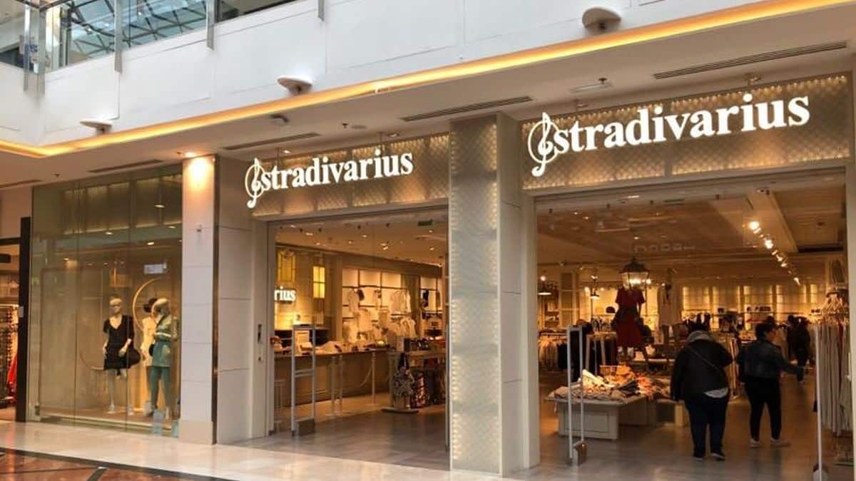 Stradivarius fait fondre les fans de mode avec cette sublime robe à petit prix !