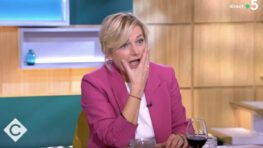 Anne-Elisabeth Lemoine très gênée au moment de branler des asperges dans C à vous