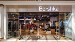 Bershka tient les sandales à talons que vous allez adorer porter dès le printemps !