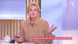 C à Vous Anne-Elisabeth Lemoine totalement perdue et dans le noir à cause de ce petit souci !