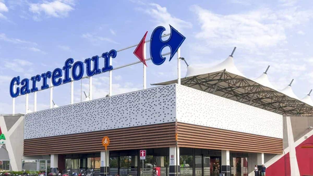 Carrefour frappe fort avec sa table basse relevable et fonctionnelle à tout petit prix !