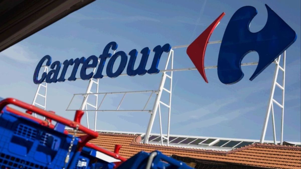 Carrefour lance sa nouvelle robe à pois super élégante et confortable à moins de 16 euros !