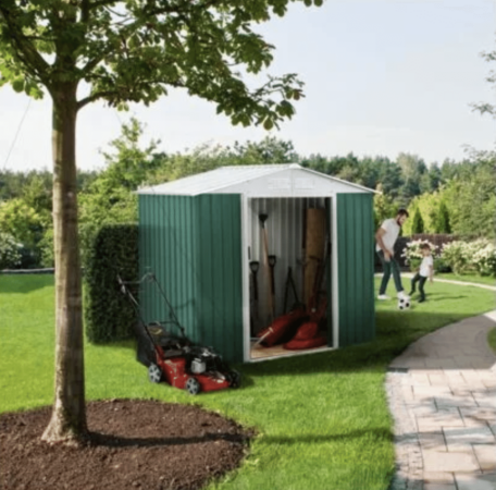 Cohue chez Carrefour pour cet abri de jardin pas cher et idéal pour stocker vos outils d'entretien