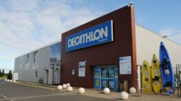 Decathlon tient le sac à dos à 4€ dans lequel on peut tout transporter et en 5 couleurs !
