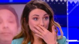 Delphine Wespiser la mauvaise nouvelle est tombée et voilà pourquoi elle est absente de TPMP !