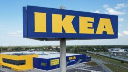 Ikea lance la bibliothèque d'angle parfaite pour ranger vos livres tout en gagnant un maximum de place !