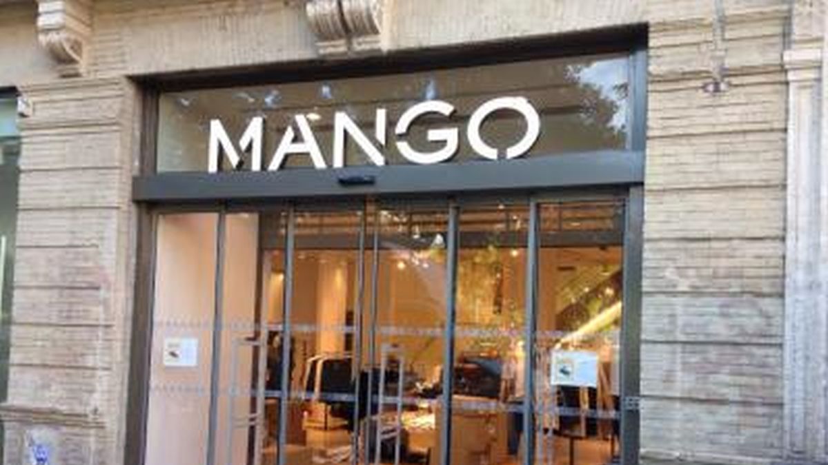 Mango tient le jean flare à moins de 40 euros le plus en vogue de ce printemps !