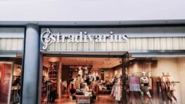 Stradivarius remet les sabots au goût du jour avec sa paire tendance à moins de 40 euros !