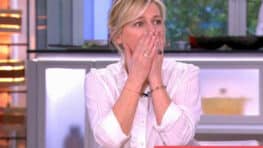 Anne-Élisabeth Lemoine perd le contrôle de son émission C à vous !
